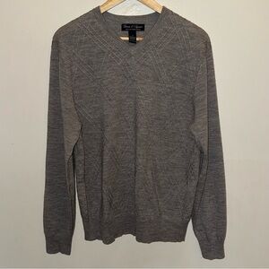 Davis and Squire 100% Extra Fine Merino Wool Gray Sweater Men’s Size Medium